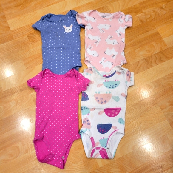 Carter's short sleeve onesie bundle size 18 months - Picture 1 of 10